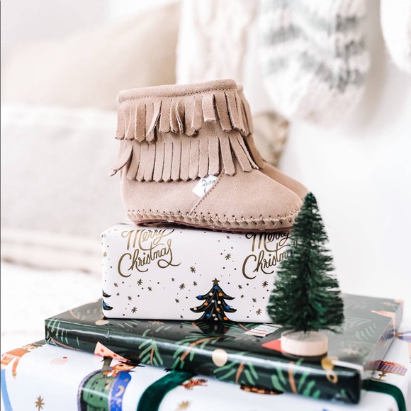 Infant Fringe Tan Boots for Baby Girls - Picture 6 of 7